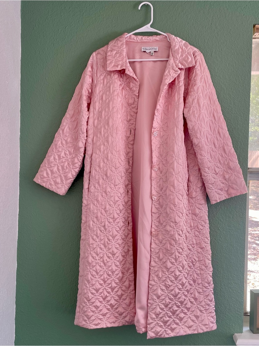 Oscar de la Renta Pink Quilted Robe Coat